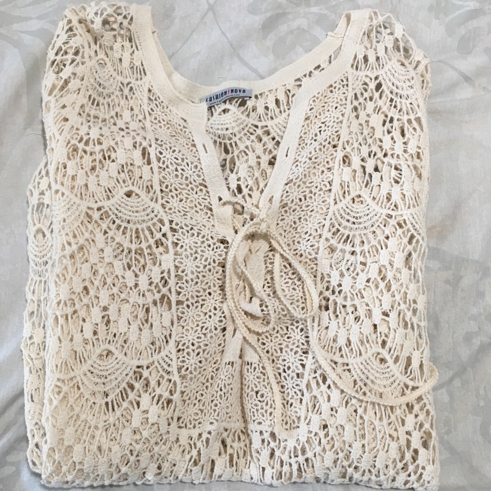 Fashion nova lace shirt